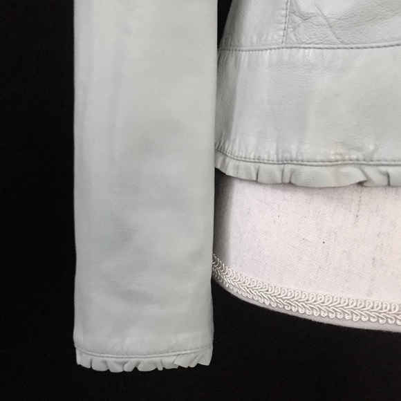 ESCADA Baby Blue Lambskin Leather jacket Sz 38 GUC - Picture 4 of 8